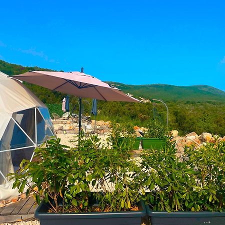 Готель Glamping Rose Радовичі Екстер'єр фото