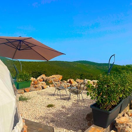 Готель Glamping Rose Радовичі Екстер'єр фото