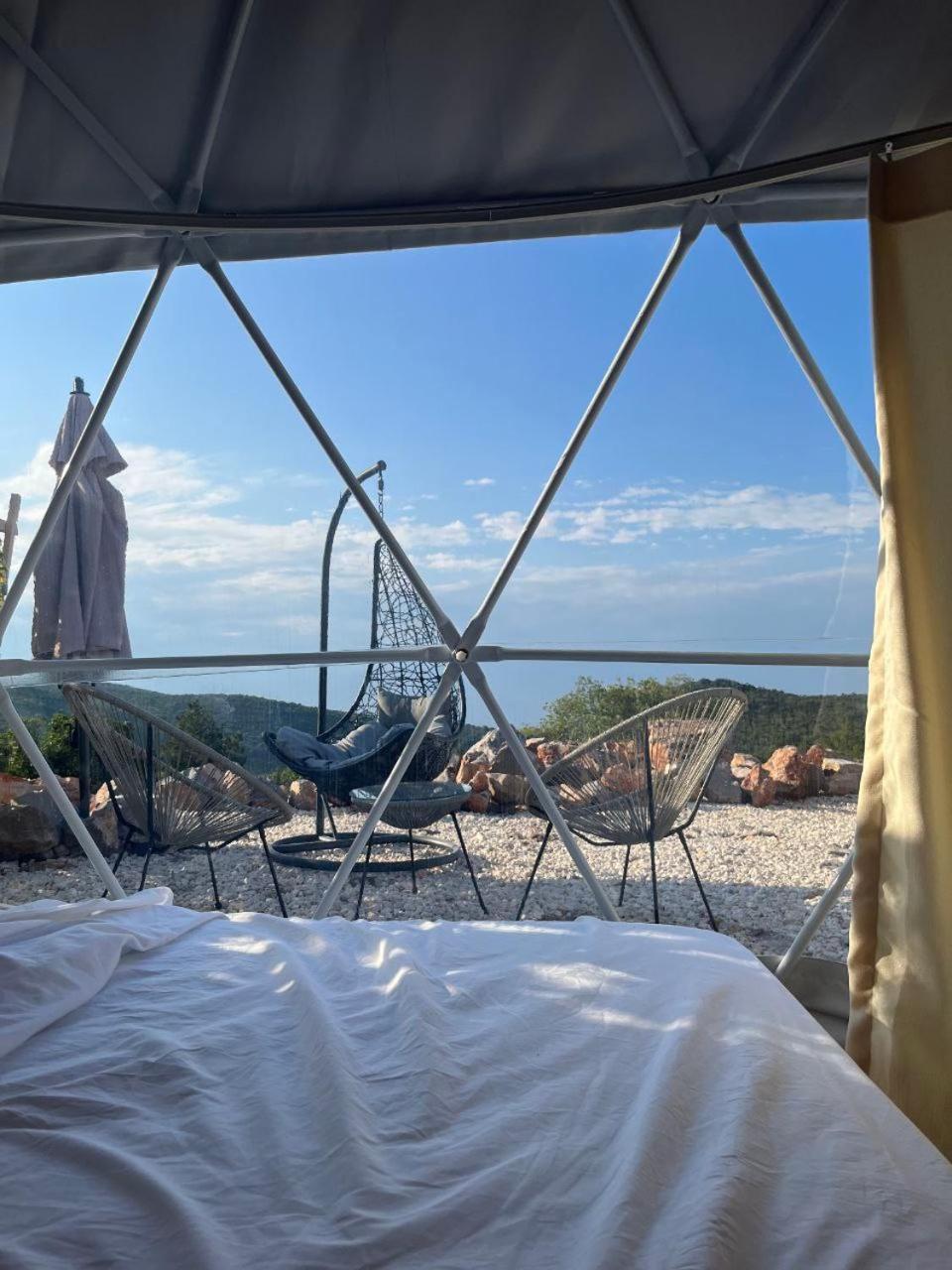 Готель Glamping Rose Радовичі Екстер'єр фото